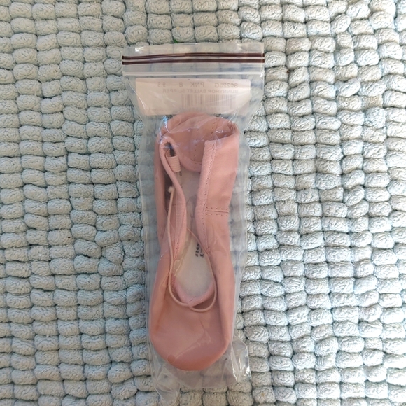 Bloch Other - Bloch Girl's Dance Bunnyhop Full Sole Leather Ballet Slipper/Shoe - NWT!